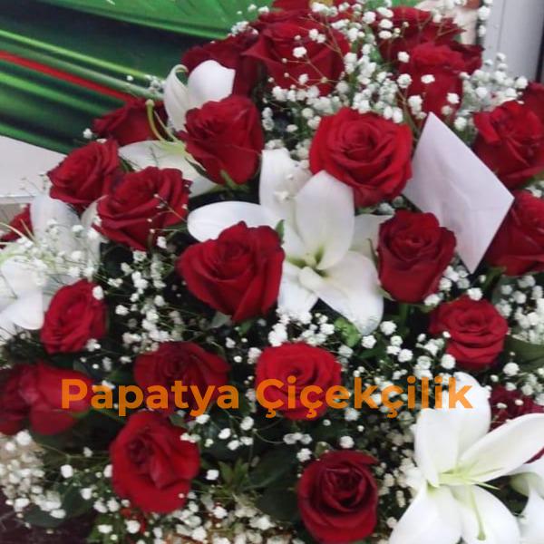  Erzurum Çiçek Gönder Kırmızı Beyaz Raksı