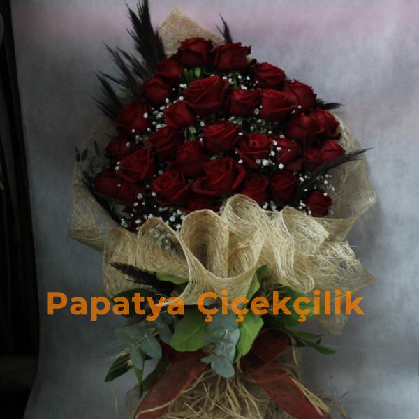 Erzurum Çiçekçi ABAKA DA 31 GÜL DEMETİ 