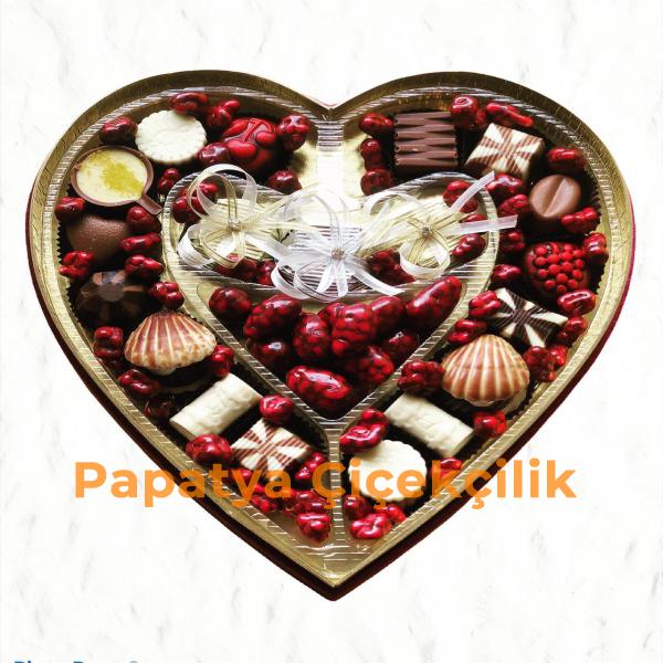  Erzurum Çiçek Kalp Kutu  Çikolata ve Dıreje 